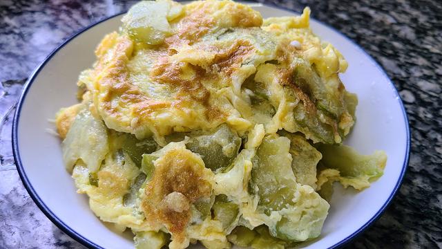 天气热，广东人经常吃这一道美味家常菜，清热下火又好吃