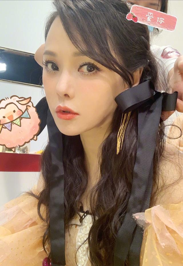 52岁伊能静为何不显老？1年花7位数保养费的她是第二个刘晓庆吗