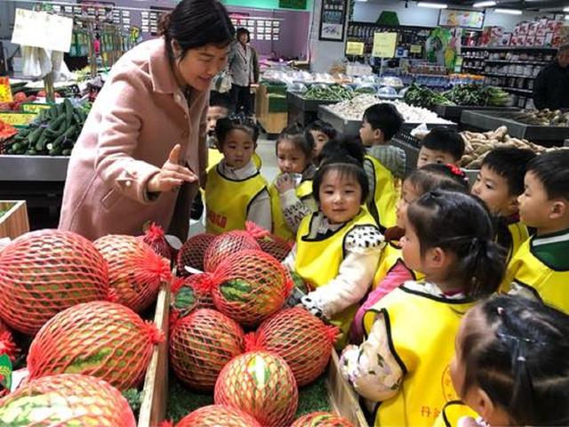 从农户到消费者，西瓜价格翻了十倍，比药品更