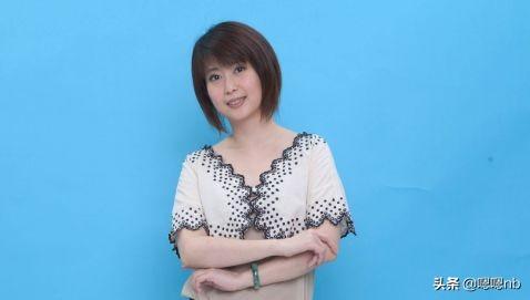 她巅峰时期红过周慧敏，离婚仍被前夫狂追，如今50岁依然美若少女