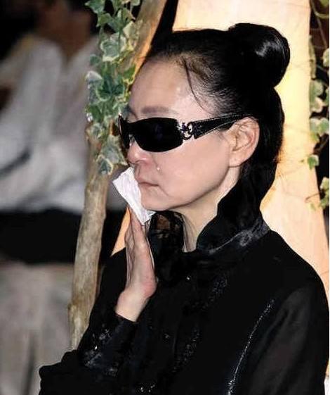 刘雪华：和猩猩打麻将，因麻将和丈夫结缘，丈夫死前还在打麻将？