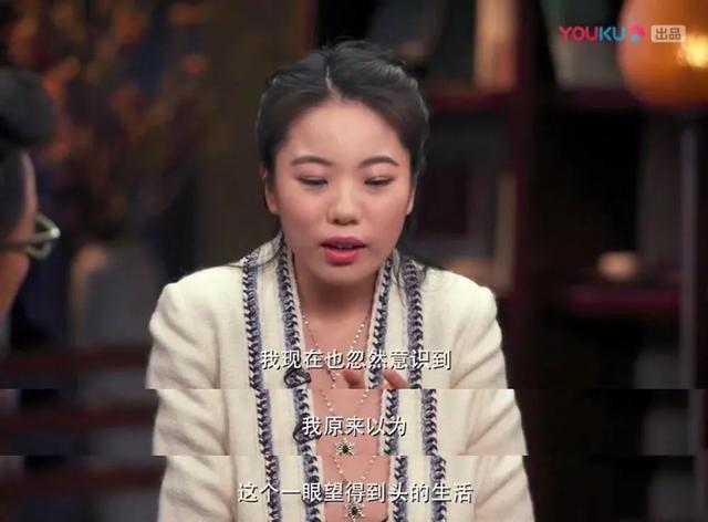 你必须非常非常努力或者非常非常聪明，才能过上一种平庸的生活。