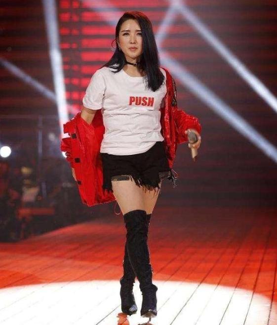 6个男人无缝衔接，五年生3娃，何洁的人生可不止