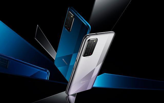 8分钟销量破10万台，这款荣耀手机喜登5月最热门