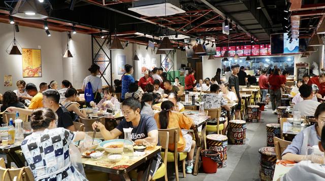 美食|贵阳客自来龙虾馆媒体品鉴会成功举行