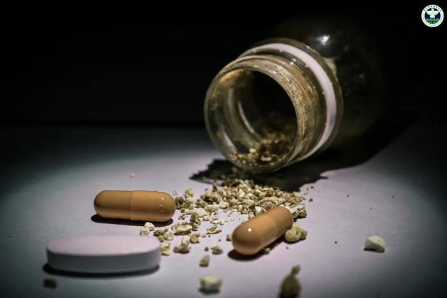 ������Ʒչح�����ģ��þ�ͷ���ݽ���������