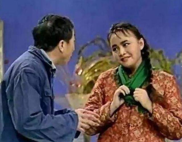 “钉子户”宋丹丹告别春晚后，惨遭“翻车”，艺术家人设崩塌？