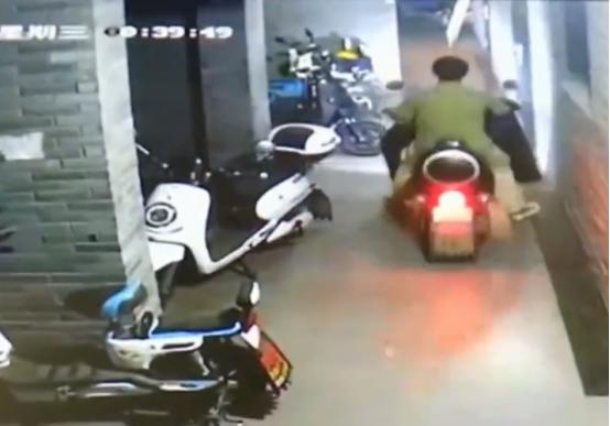 转账|弟弟凌晨转账1658元后失联 姐姐心急担心坏事发生