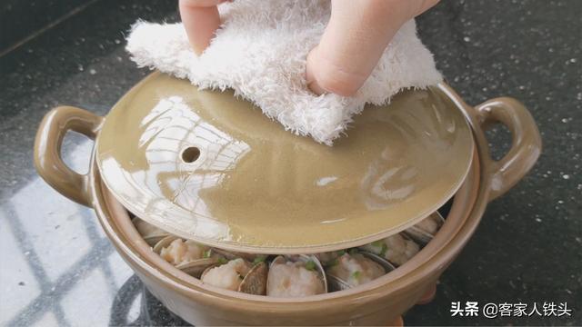 清爽夏日家常菜：生焗酿蛤蜊，用虾滑做馅，一入口就能爱上的味道