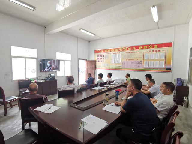 佛坪法院联合包扶村共同开展庆祝建党99周年暨7月“主题党日+”系列活动