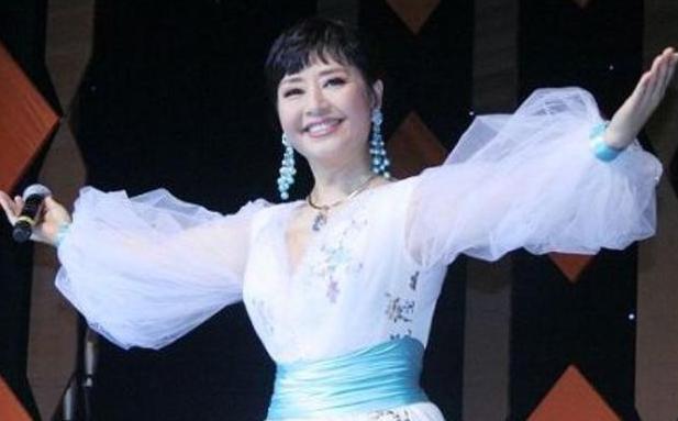 "美声皇后"殷秀梅被姜昆挖去北京，因孤单闪婚，婚礼当天决定离婚