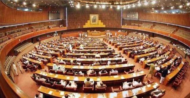 坚决与中国一起战胜“敌人”，关键时期，中国铁杆兄弟挺身而出