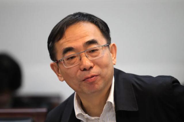 放弃5200亿市值公司，62岁中国医药首富再创业，杀入新“蓝海”？