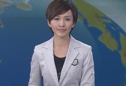 “央视一姐”欧阳夏丹，父亲早逝，母亲患癌，