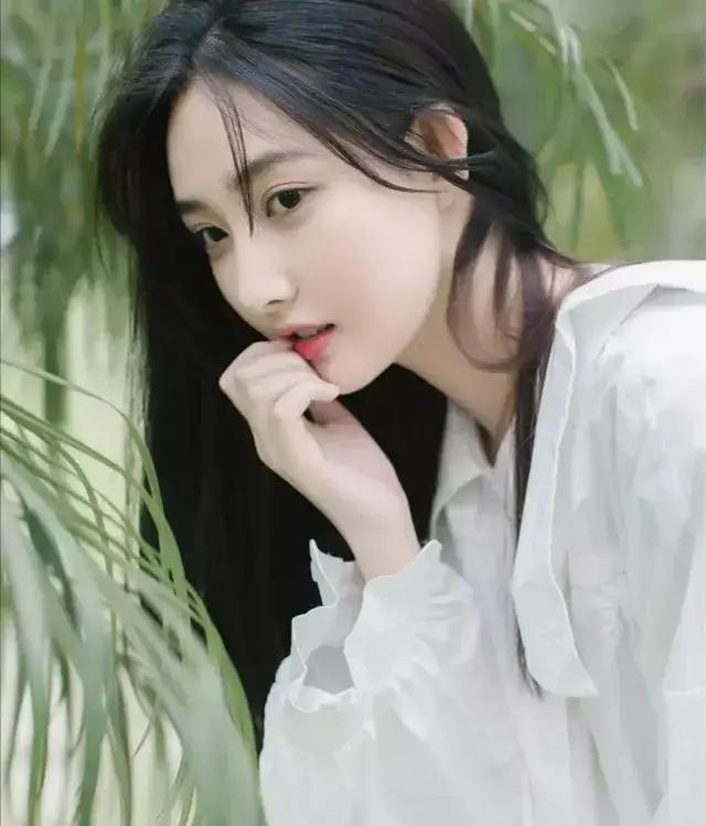 美丽的女孩（原创）