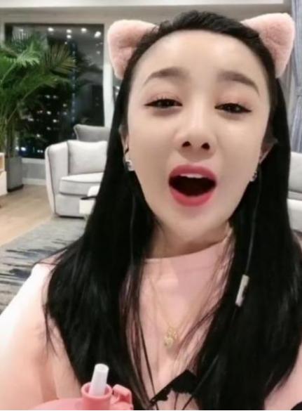 官宣：被网友造谣“吃软饭”，坐拥千万豪车豪