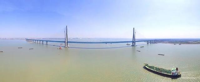 “基建狂魔”又来了，这座“千米级”大桥建造技术令世界惊叹！