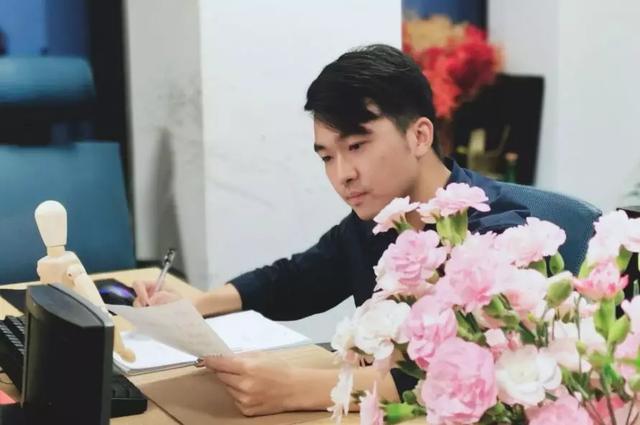 社会应取下有色眼镜，中职生已考上了985、211、还有清华大学