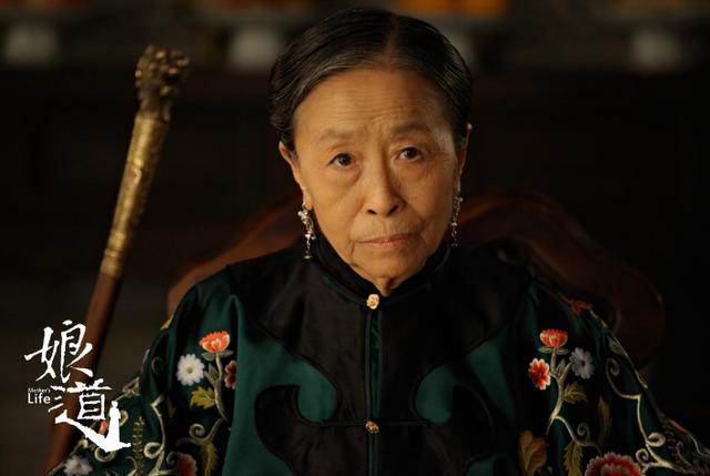 83岁"丑娘"张少华晚年凄惨？插呼吸机独自住院，瘦骨嶙峋无人管