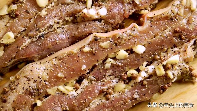 客人来了，来一道客家咸猪肉，特有面子，菜里全是妈妈那时的味道