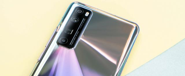 OPPO、VIVO落后了？一顿操作猛如虎！华为线下已超