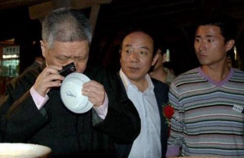马未都：曾经买过一个碗，因为碗底的一个字，