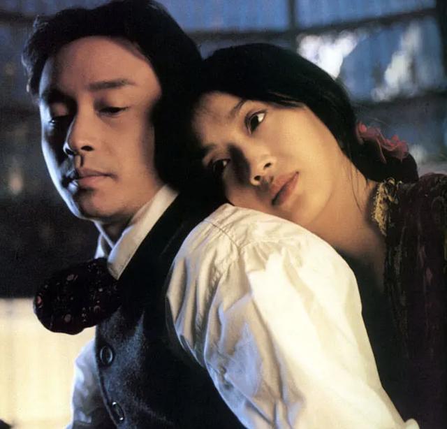 四大天王搭戏，刘德华下跪“求婚”，巅峰隐退