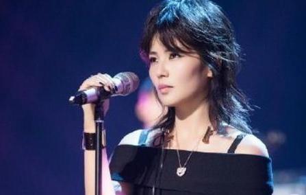 刘涛直播卖房,学刘敏涛跳女团舞,被疑和老公婚变为了蹭热度真拼了
