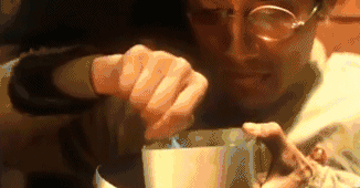 没想到6夺影帝的梁家辉还是个专栏作家！你究竟