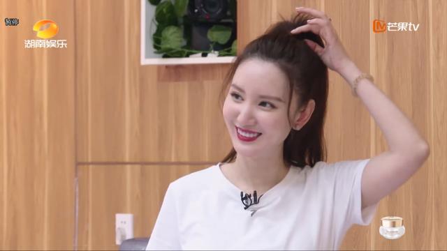 黄圣依当队长，却全程被伊能静指挥，观众：伊