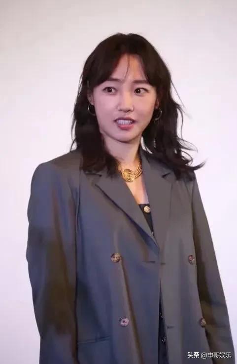 37岁白百何嫉妒路人身材好变吃货，身材似大妈