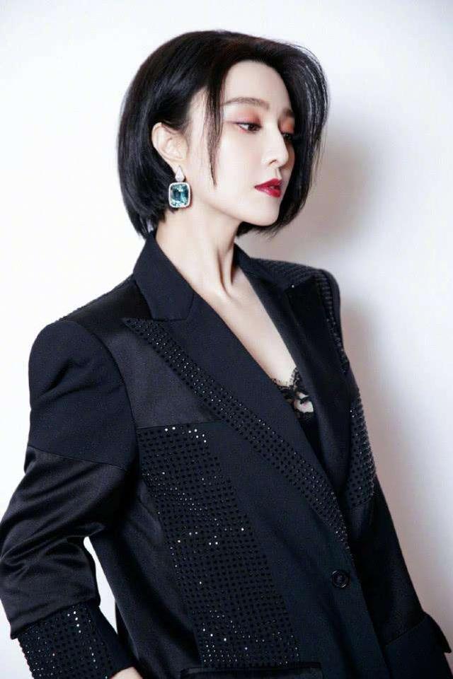 曾官宣自己就是豪门，在遭遇8亿天价罚款后，已默默退出娱乐圈