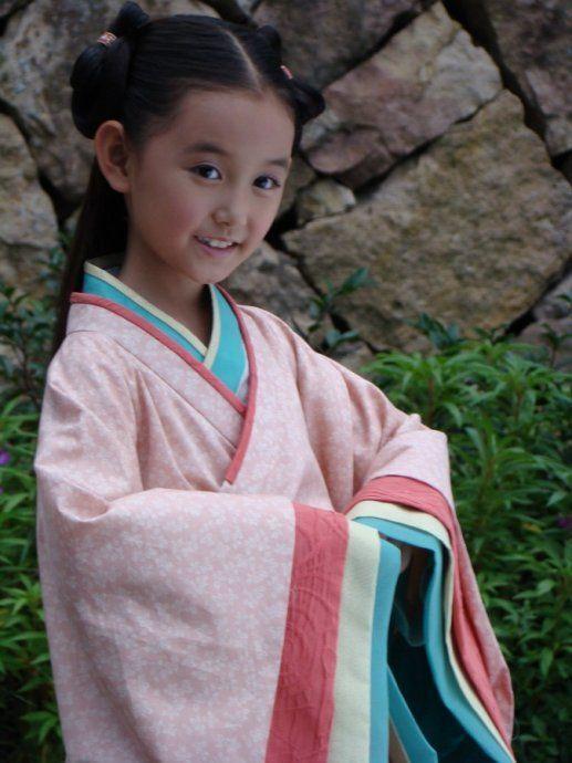 那些小时候爆红的明星，如今却长这样，你还认识几位？