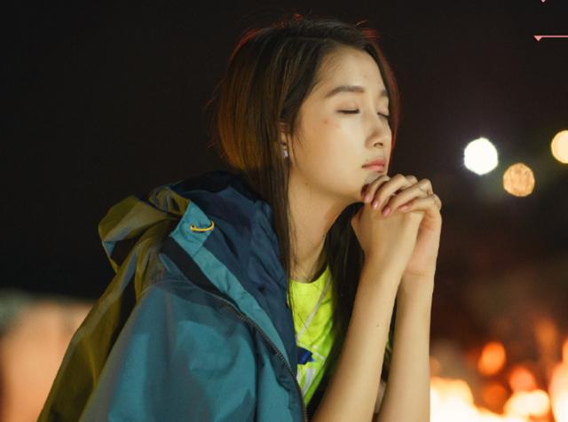 又一青春爱情剧开播！短短一天收视迅速破亿，