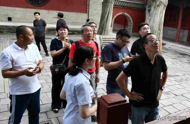 俞敏洪來甘肅天水 拜謁始祖伏羲
