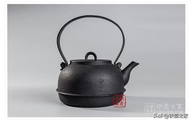 铁壶的极简主义美学