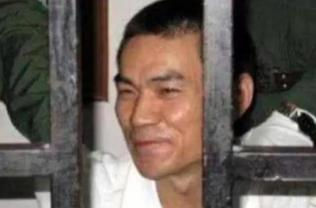 东北“著名”悍匪乔四，曾占有24位女明星，狠起