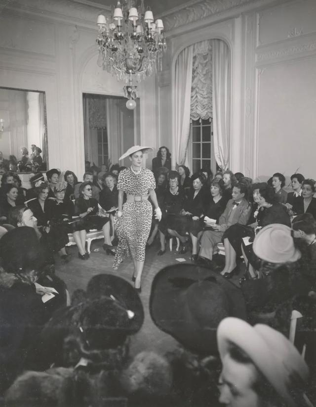 Dior发明的豹纹时尚，让肯豆穿火，玛丽莲·梦露成最佳代言人