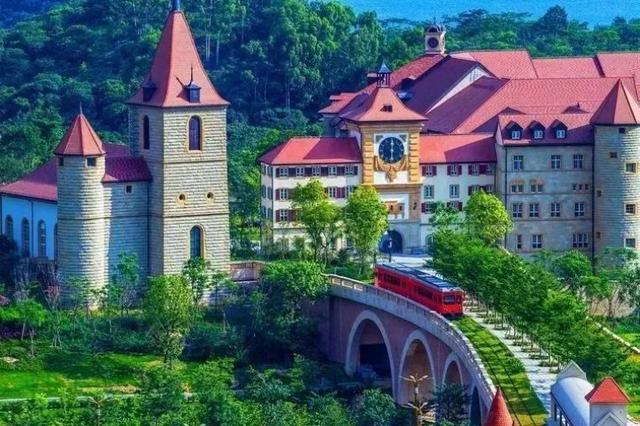 华为松山湖“欧洲小镇”宛若童话世界梦幻版的风景