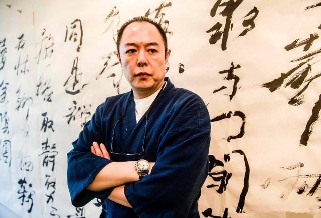 张铁林三句金言：换国籍是换户口，女孩一碰就