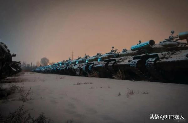 实拍俄罗斯坦克储备场，T-72全面保养，为何更先
