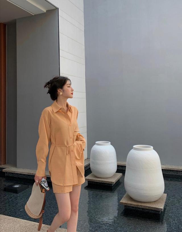 出门不知穿什么？十组显气质的穿搭模板，简约干净又百搭