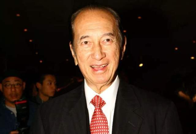 对何鸿燊影响最大的女人，不是他的四个太太，