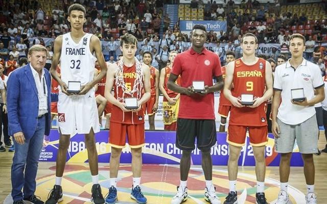 16歲2米44臂展天才橫空出世！Porzingis+Gobert合體，球探：未來巨星！-黑特籃球-NBA新聞影音圖片分享社區