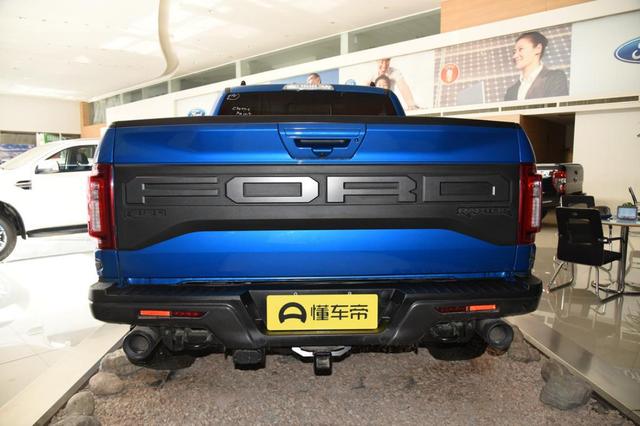 一款比普拉多还野的车，轴距3米7车重2.6吨，真男人座驾福特F-150