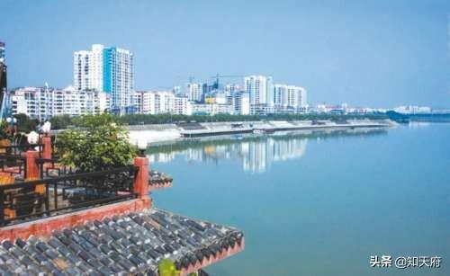 建设成渝经济区绿色发展强市，首批海绵城市试点城市，四川遂宁市