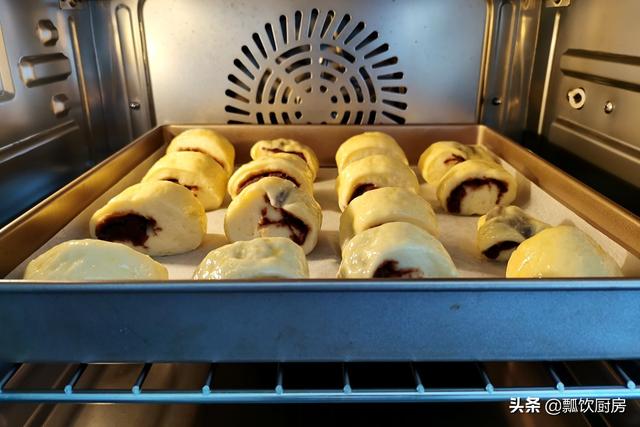 宝宝一只手能抓握的软甜小面包，暄软香甜不浪费，孩子吃着没扔头