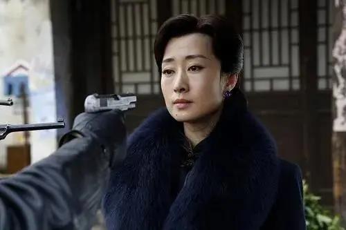 44岁的刘敏涛，借着综艺，终于圆了自己青春期的