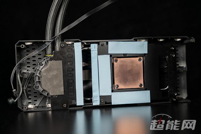 第一款一体式水冷RTX显卡，映众RTX 2080 Ti冰龙黑金版显卡评测