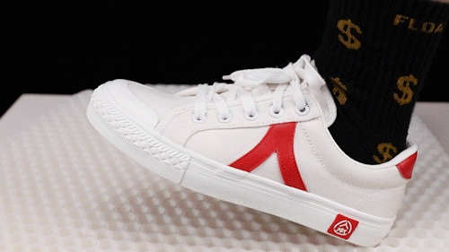 小白帆布鞋只认识匡威？那你就落伍了，国潮品